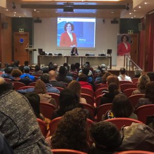 Pilar Aranda desgrana en una reunión con el PAS el desarrollo de la nueva RPT 8